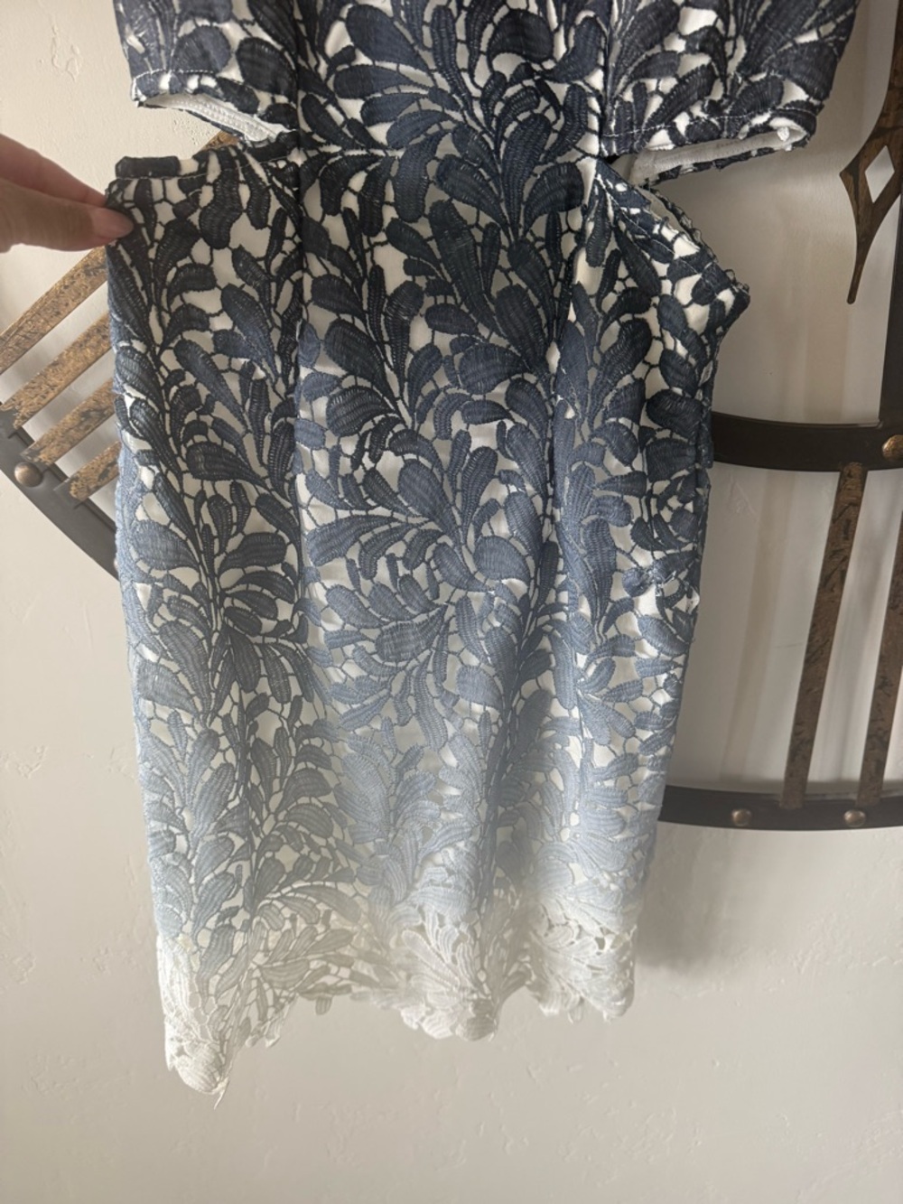 Fashion Nova Navy‎ and White Lace Ombre Cutout Mini Dress - Picture 4 of 6